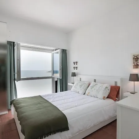 Amazing Sesimbra Duplex Close To The Beach By Trip2Portugal Exterior photo