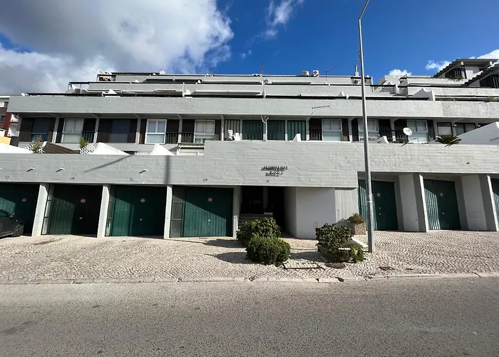 Amazing Sesimbra Duplex Close To The Beach By Trip2Portugal